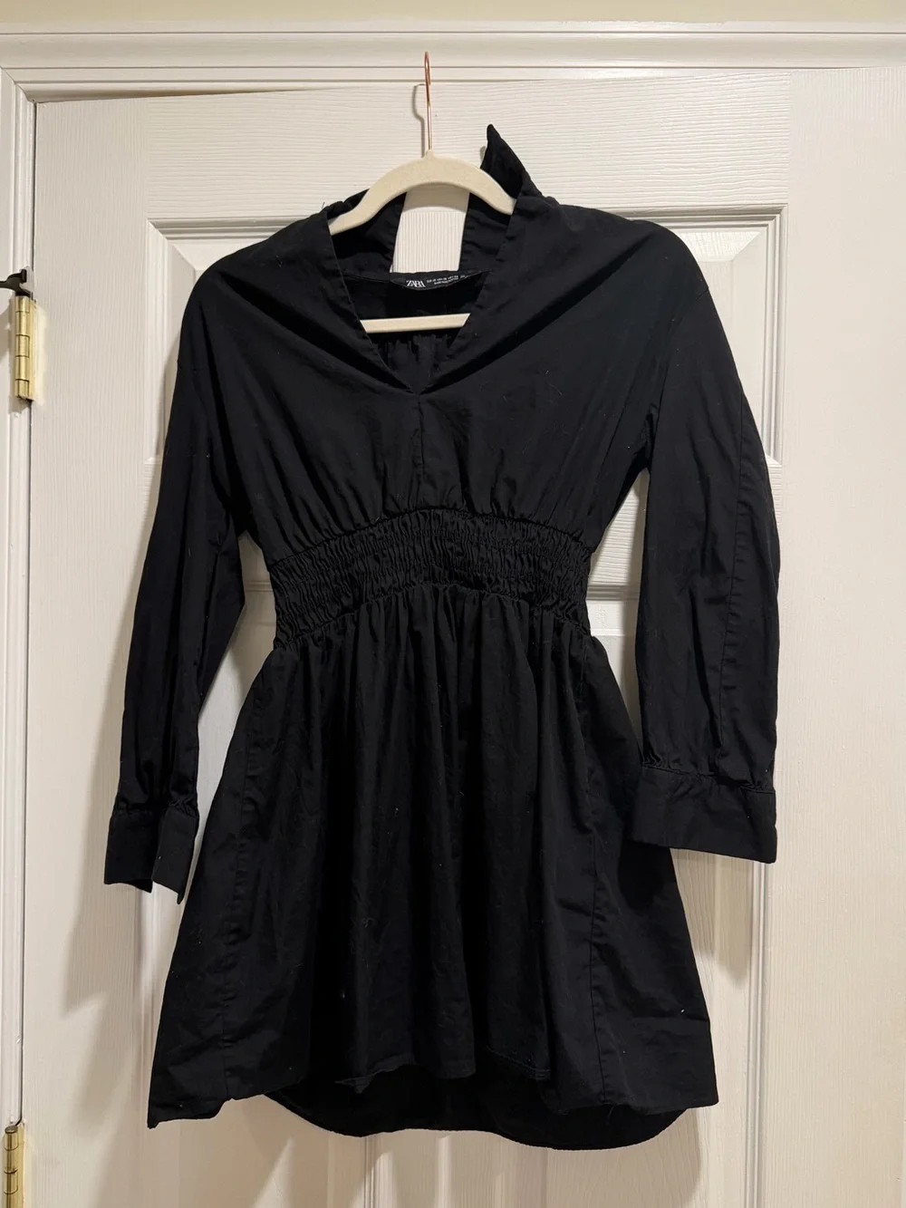 Zara Black Long-Sleeve cotton Dress Zara Black Long-Sleeve cotton Dress